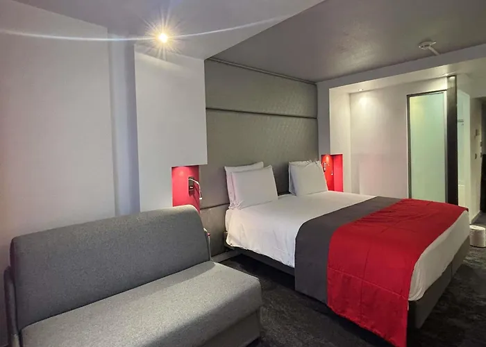 Mercure Montmartre Sacre Coeur