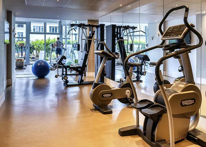Mercure Montmartre Sacre Coeur 4* Париж