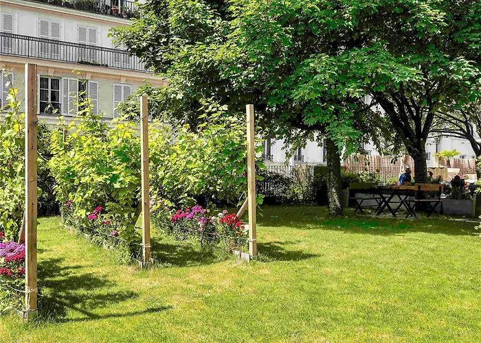 Mercure Montmartre Sacre Coeur 4*
