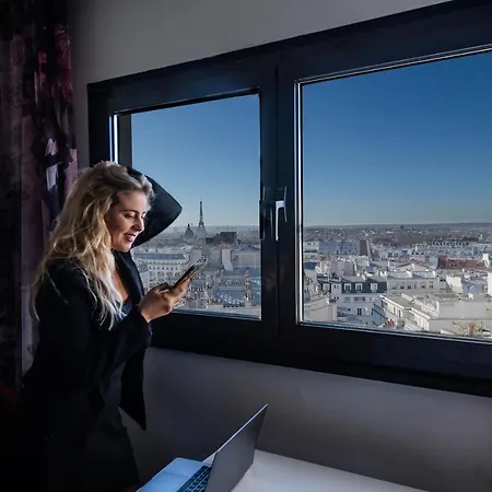 Hotel Mercure Montmartre Sacre Coeur
