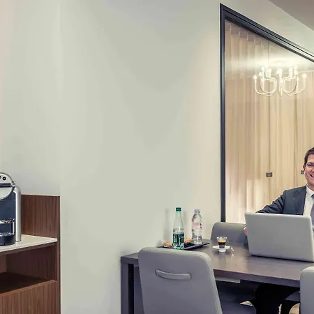 Mercure Montmartre Sacre Coeur Hotel