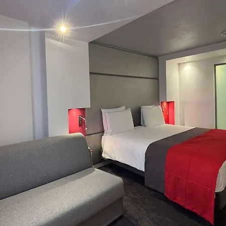 Mercure Montmartre Sacre Coeur Hotel 4*