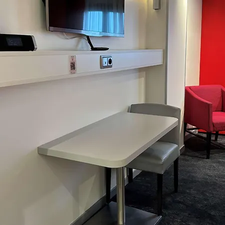 Hotel Mercure Montmartre Sacre Coeur 4*