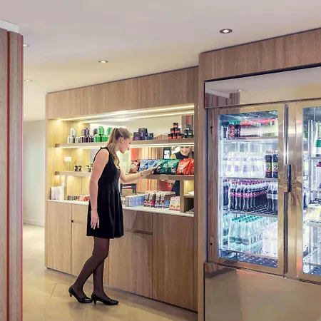 Mercure Montmartre Sacre Coeur פריז