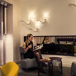 Mercure Montmartre Sacre Coeur Hotel