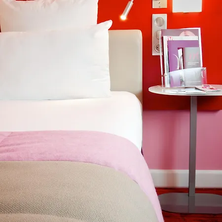 Mercure Montmartre Sacre Coeur Otel 4*
