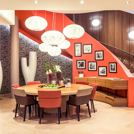 Mercure Montmartre Sacré Coeur 4* París