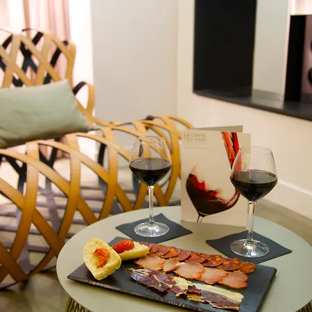 Mercure Montmartre Sacré Coeur Hotel 4*