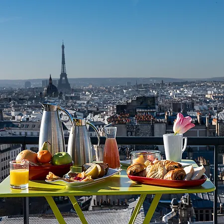 Hotel Mercure Montmartre Sacre Coeur 4*