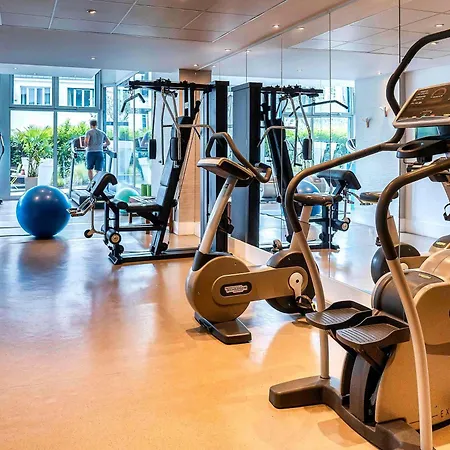 Hotell Mercure Montmartre Sacre Coeur 4*