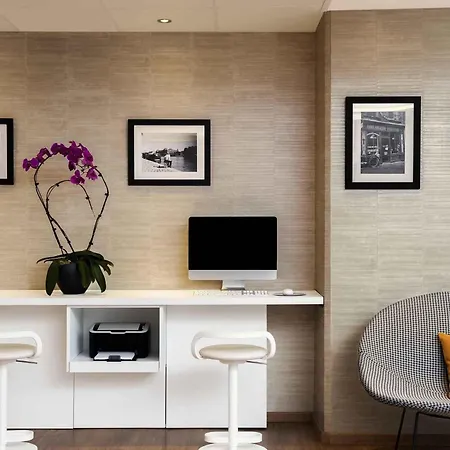 Mercure Montmartre Sacre Coeur 4*