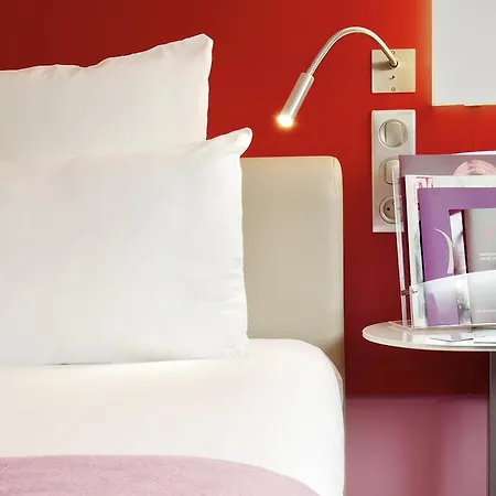 Mercure Montmartre Sacre Coeur Отель
