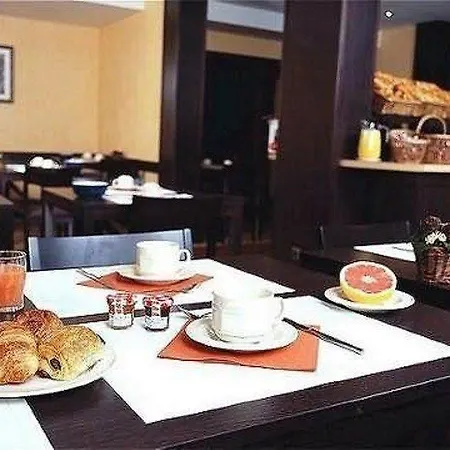 Otel Mercure Montmartre Sacre Coeur Paris
