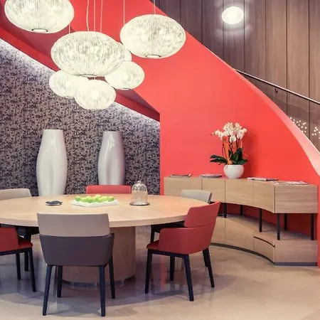 Otel Mercure Montmartre Sacre Coeur