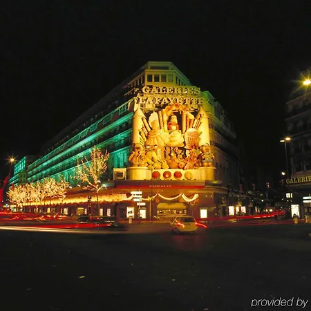 Otel Mercure Montmartre Sacre Coeur