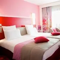 Mercure Montmartre Sacre Coeur Hotel