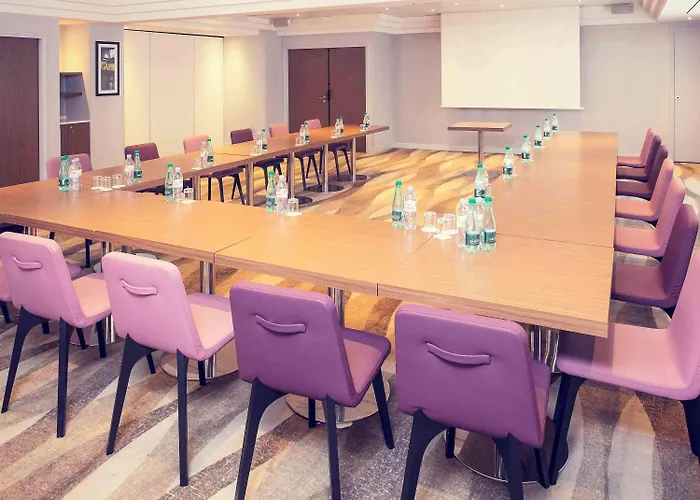 Hotel Mercure Montmartre Sacre Coeur 4*