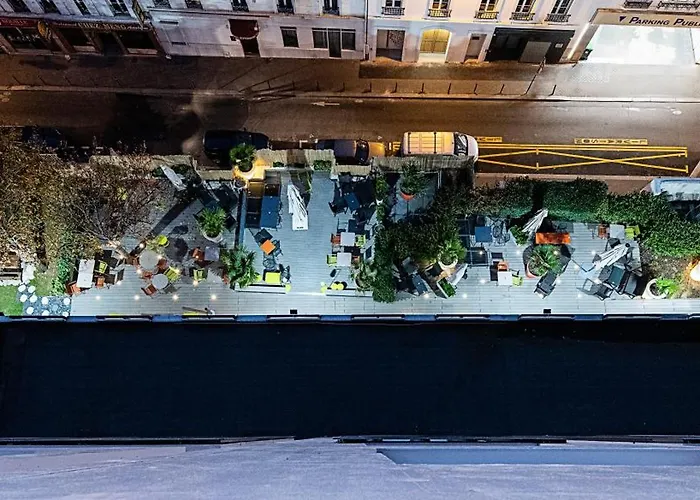 Hotel Mercure Montmartre Sacre Coeur 4*