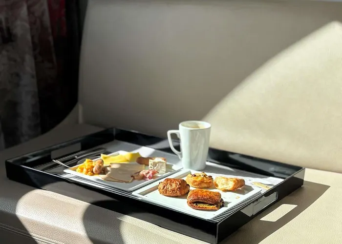 Mercure Montmartre Sacre Coeur Hotel