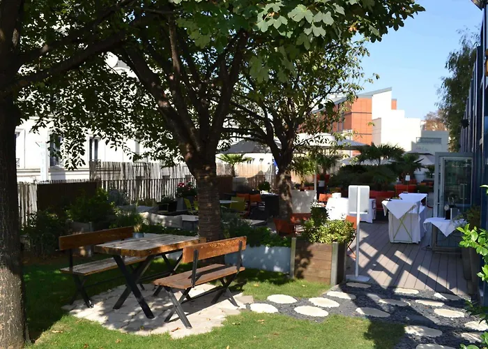 Hotel Mercure Montmartre Sacre Coeur