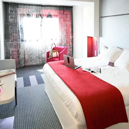 Mercure Montmartre Sacre Coeur Hotel 4*