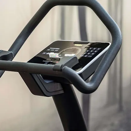 Hotel Mercure Montmartre Sacre Coeur 4*